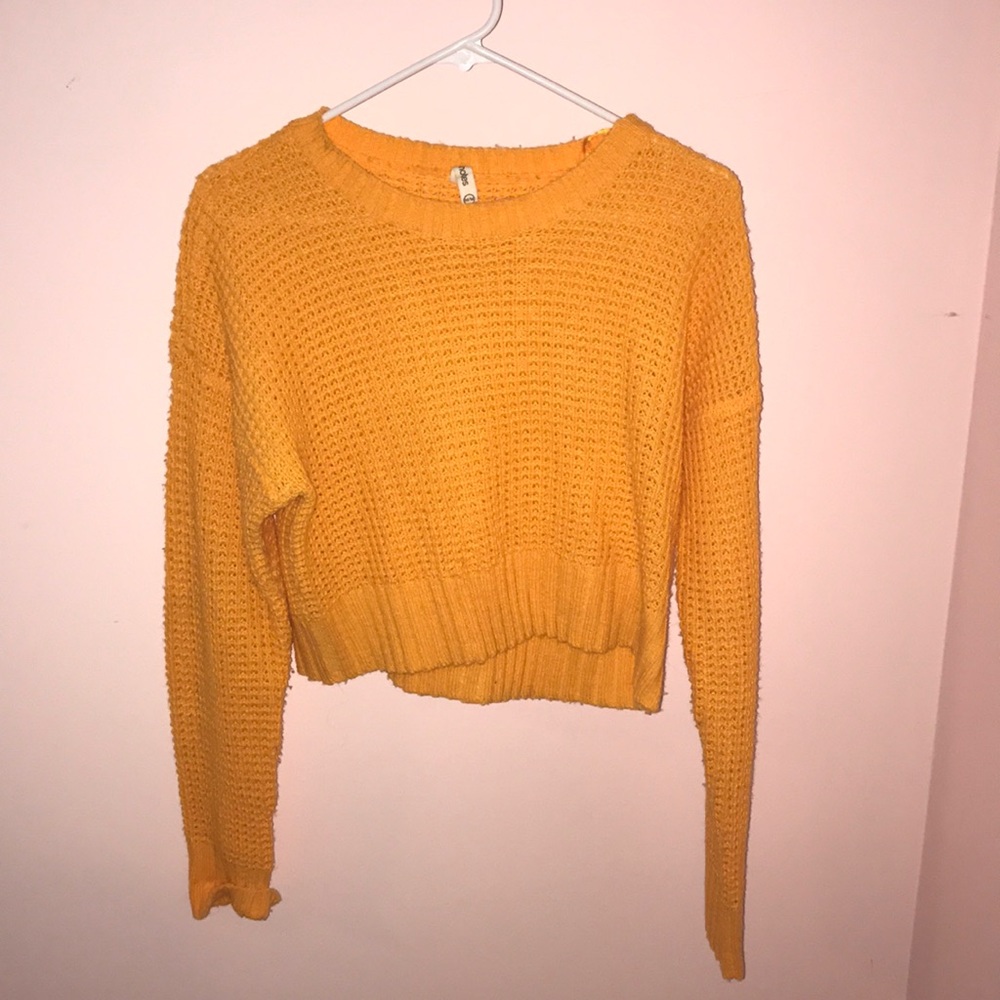 Cropped Knitted Sweater